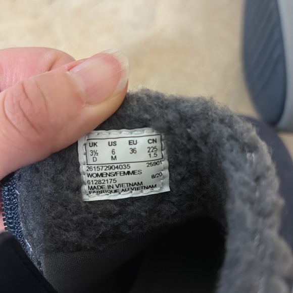 Clarks ankle boots - Picture 4 of 6